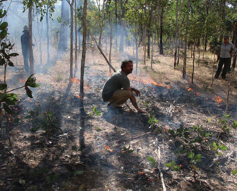 VICTOR STEFFENSEN ILLUSTRATING A COOL FIRE | PHOTO PETA-MARIE STANDLEY